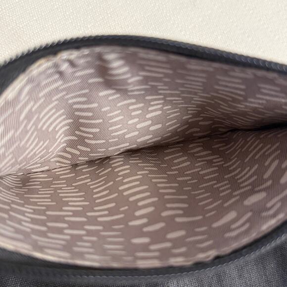 Sakroots Sak Artist Olympic Wristlet Wallet One World Multi Color Phone Friendly - Picture 8 of 8